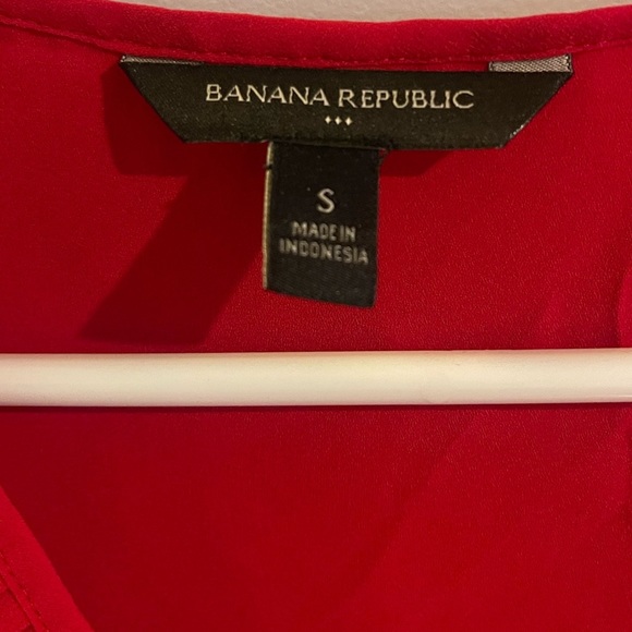 Banana Republic Red Ruffle Blouse NWOT - Picture 3 of 4